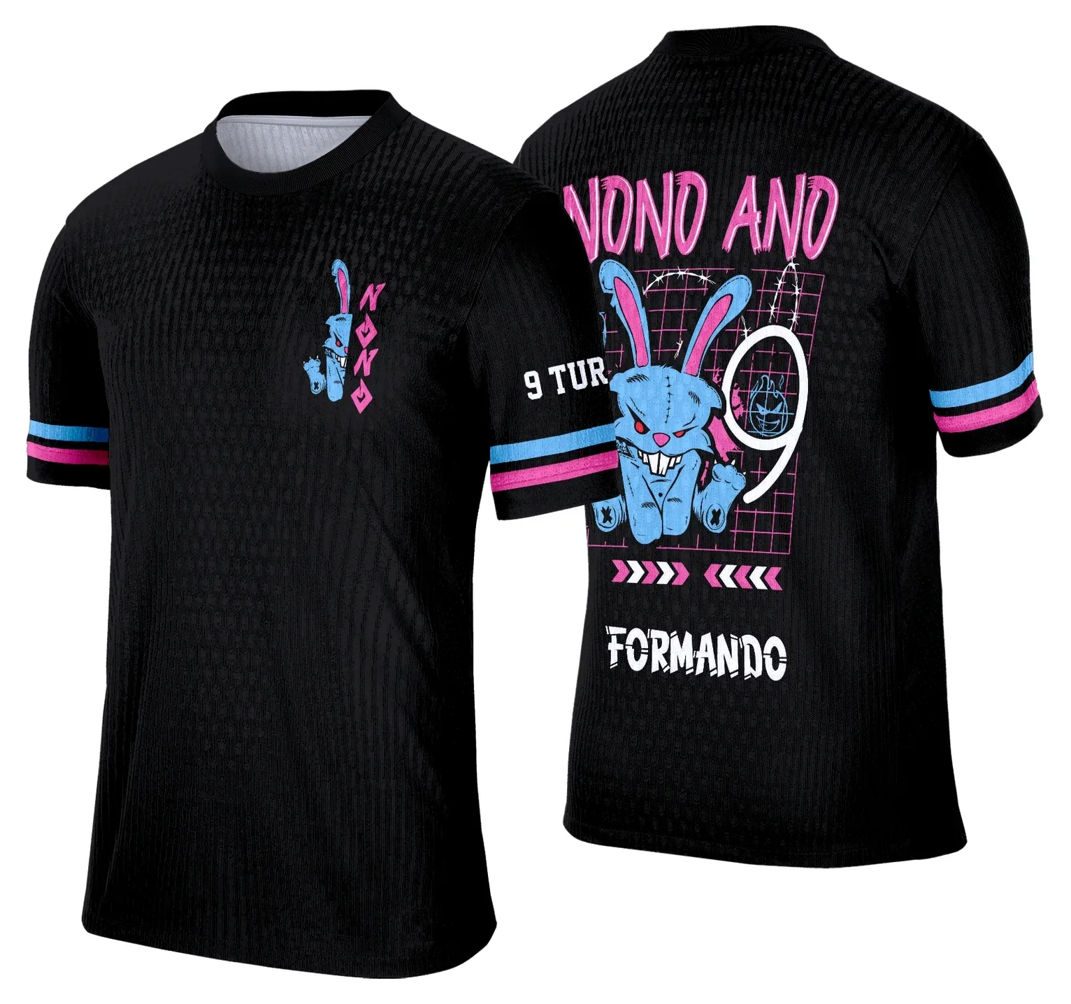 Camiseta unissex branca com logo no peito e estampa grande nas costas de coelho azul e rosa homenageando os formandos do nono ano 2026, design alegre e jovem.