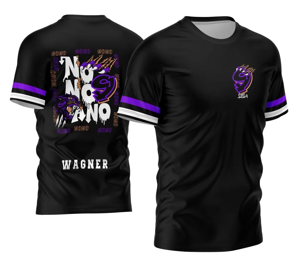 Camiseta unissex preta com logo no peito e estampa grande nas costas exibindo o tema Nono Ano Pantera Negra 2026 Modelo 2, ideal para fãs e estudantes que buscam estilo e identidade.