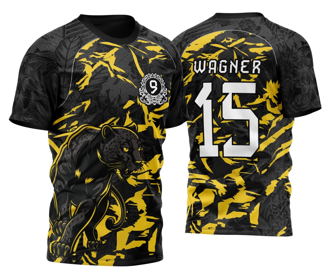 Camiseta unissex amarela com logo no peito e estampa grande nas costas homenageando InterClasse Pantera Nono Ano 2026, ideal para usar em eventos escolares e reuniões da turma.